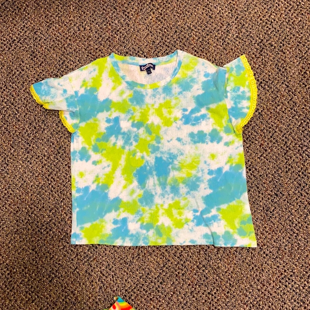 Girls tie-dye shirt